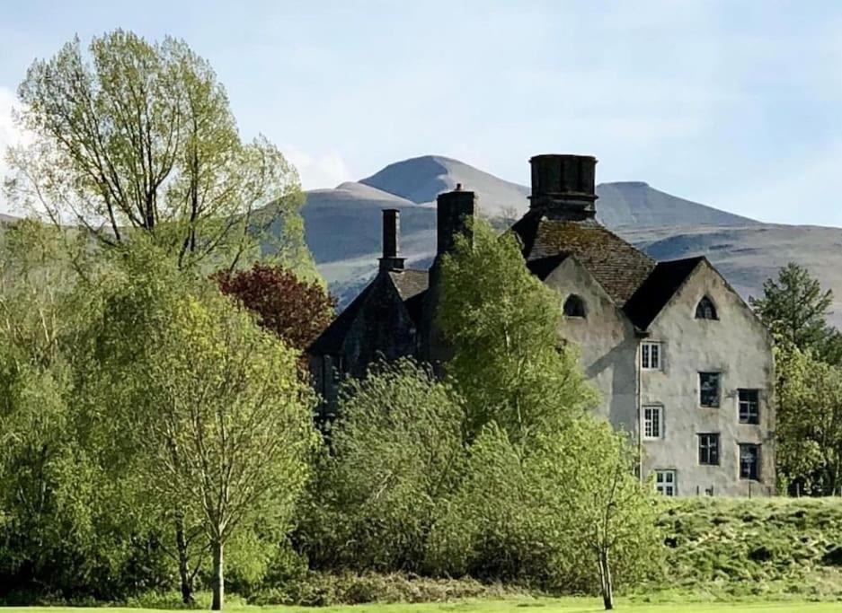 Holiday home Cosy Welsh Town *