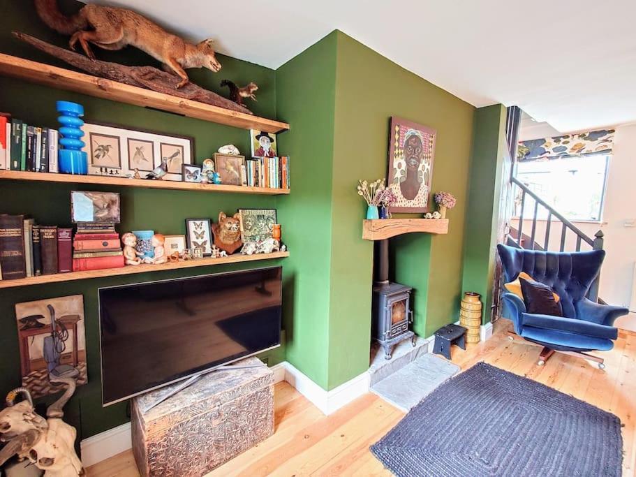 Holiday home Cosy Welsh Town *